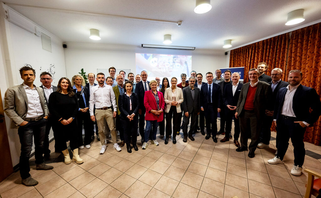 Vorstellung Zwischenbericht „Pflege 2030“ – Judith Gerlach besucht Haus Curanum in Karlsfeld